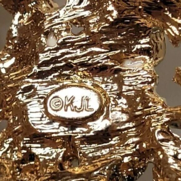 Kenneth Jay Lane Gold Plated Garden Party Bracelet - Picture 9 of 9